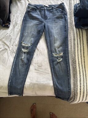 Ripped Dark Blue Skinny Jeans - Women